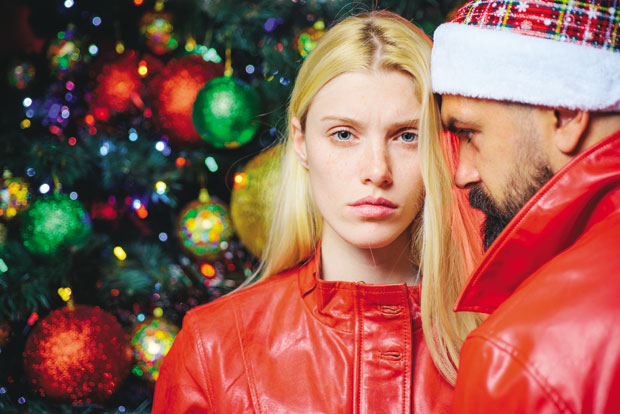 Ноћ у којој нове љубави заискре, а старе се угасе